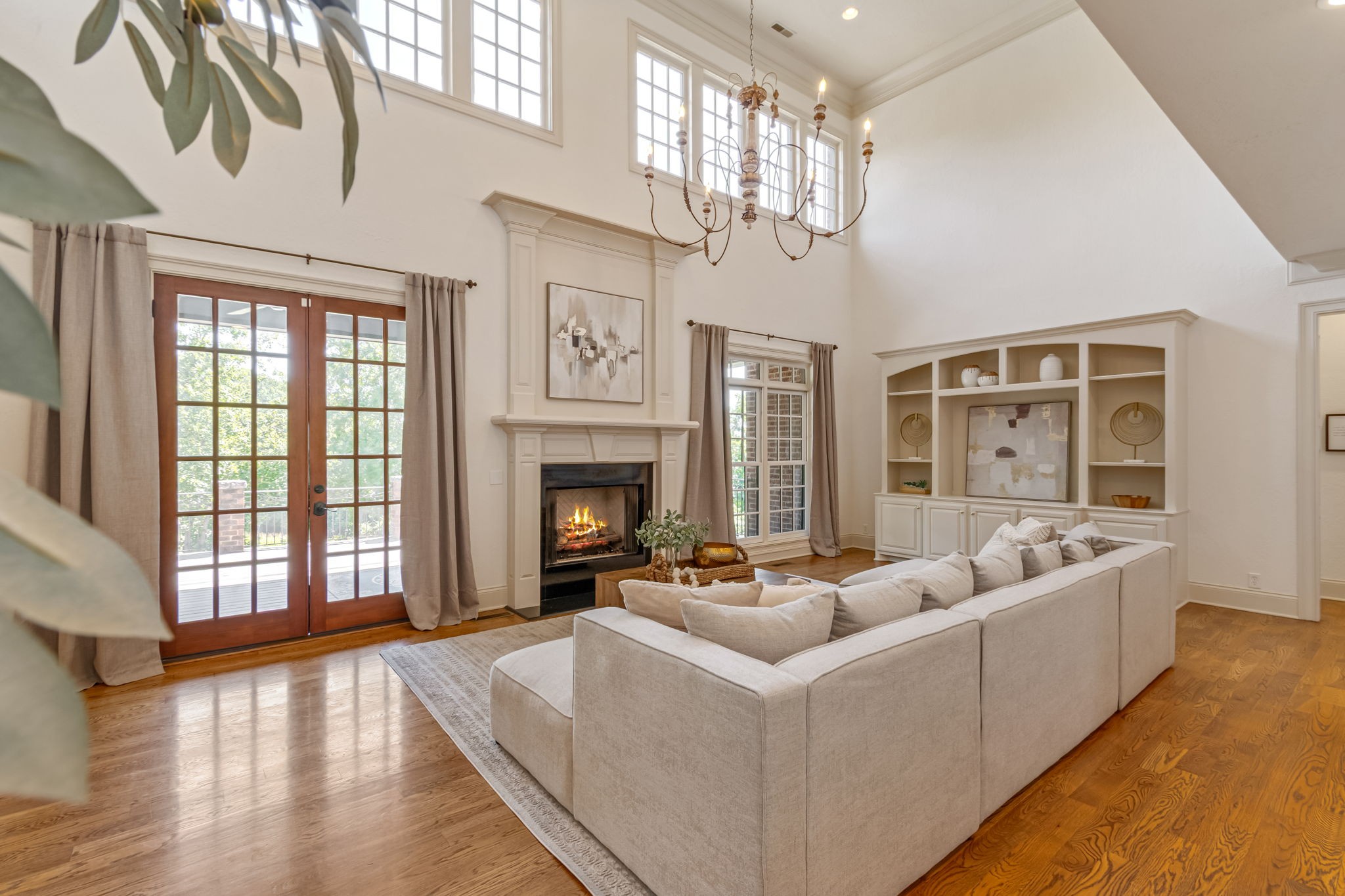 405 Lake Valley Dr