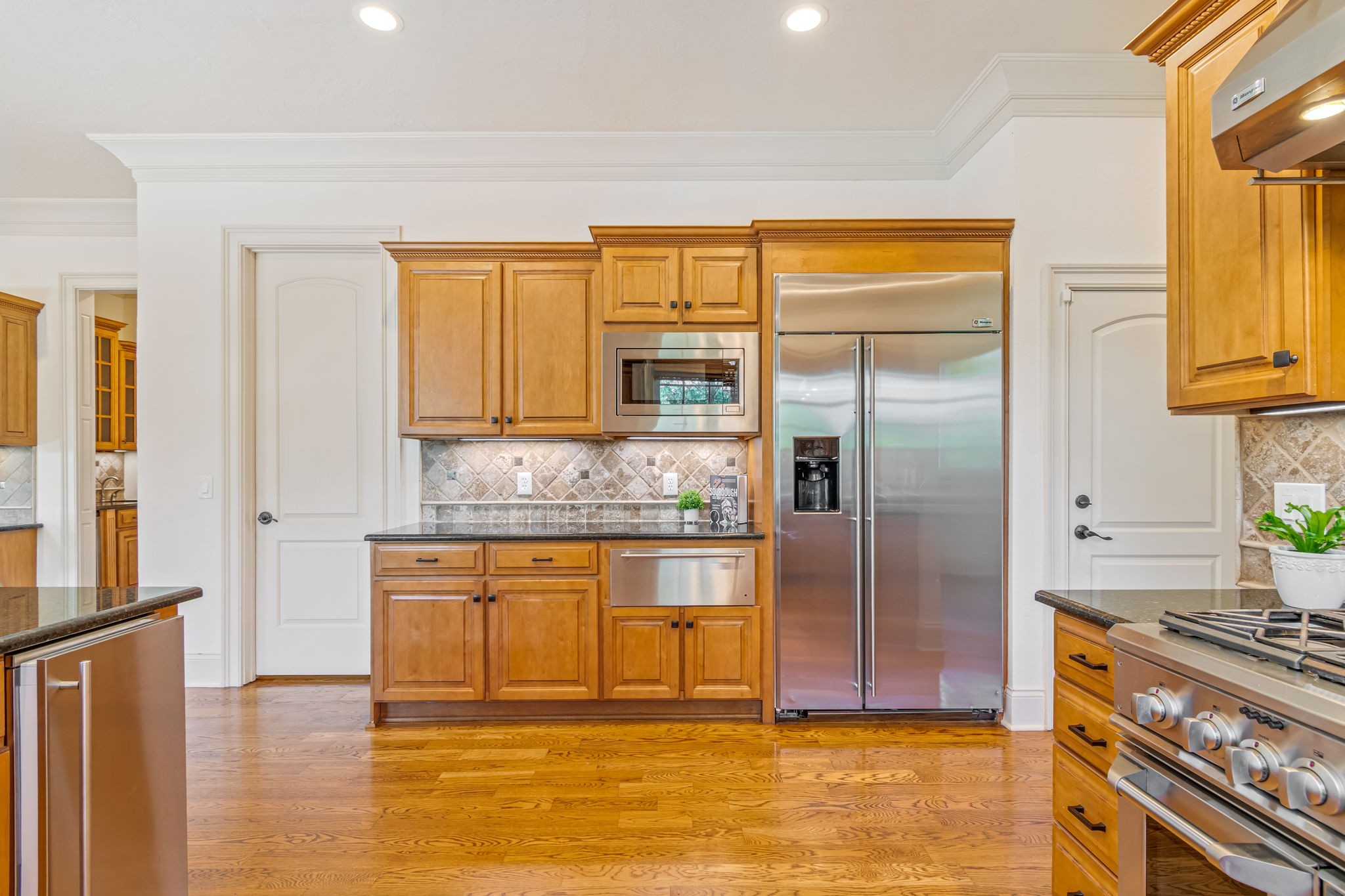 405 Lake Valley Dr