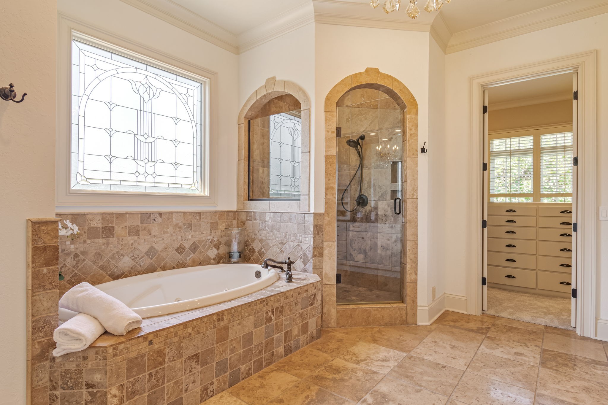 405 Lake Valley Dr