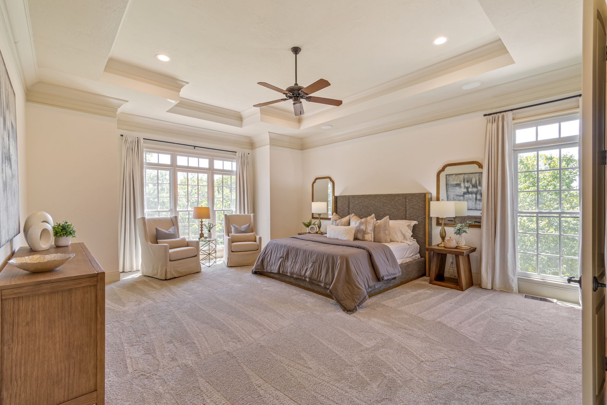 405 Lake Valley Dr