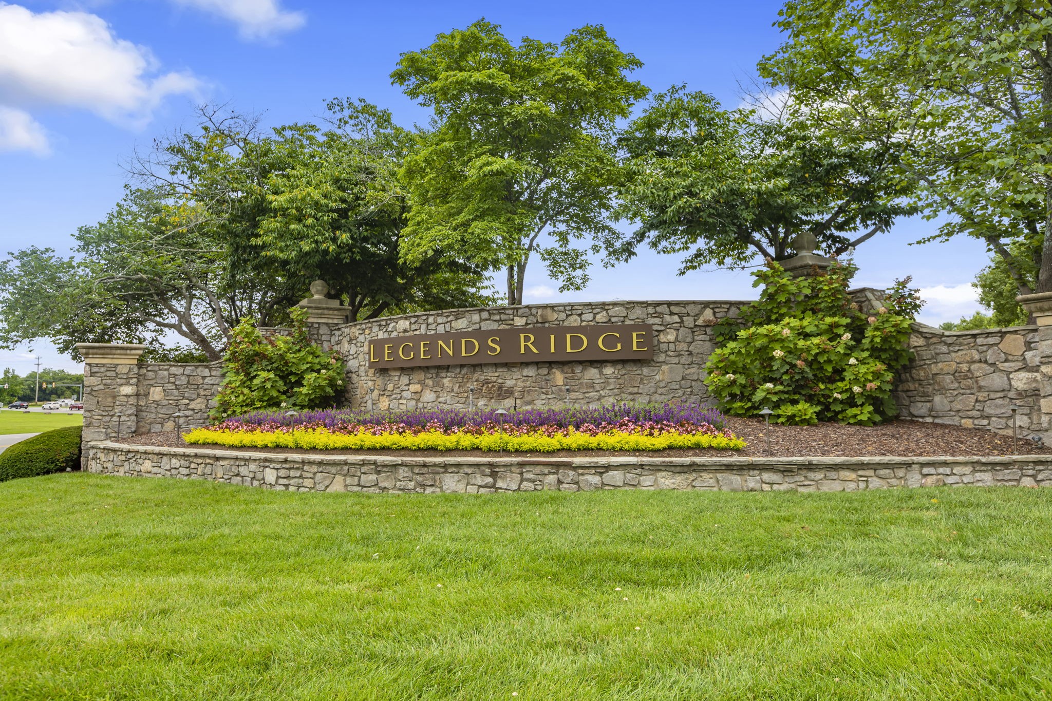 405 Lake Valley Dr
