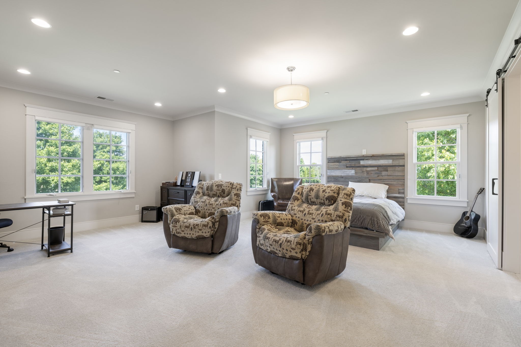 5540 Hawks Landing Dr