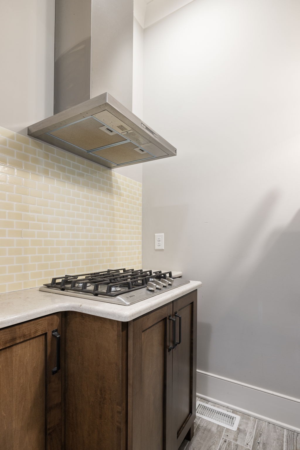 5540 Hawks Landing Dr