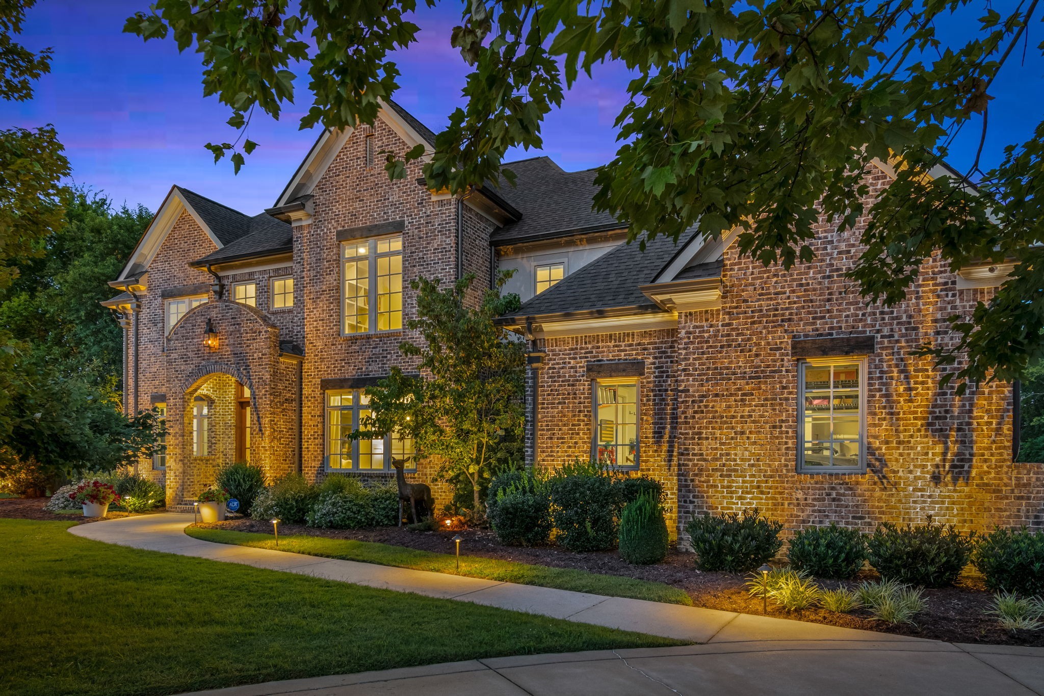 5540 Hawks Landing Dr