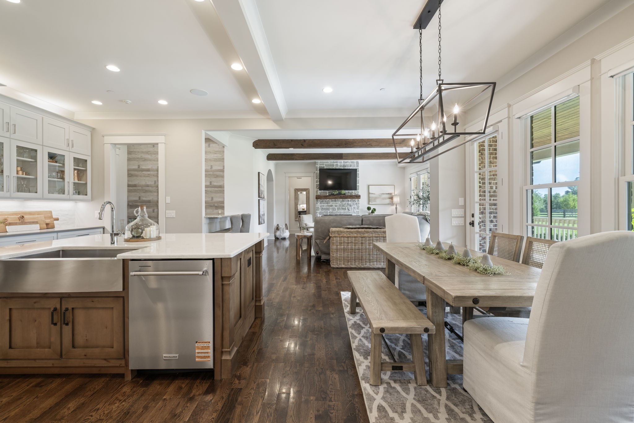 5540 Hawks Landing Dr