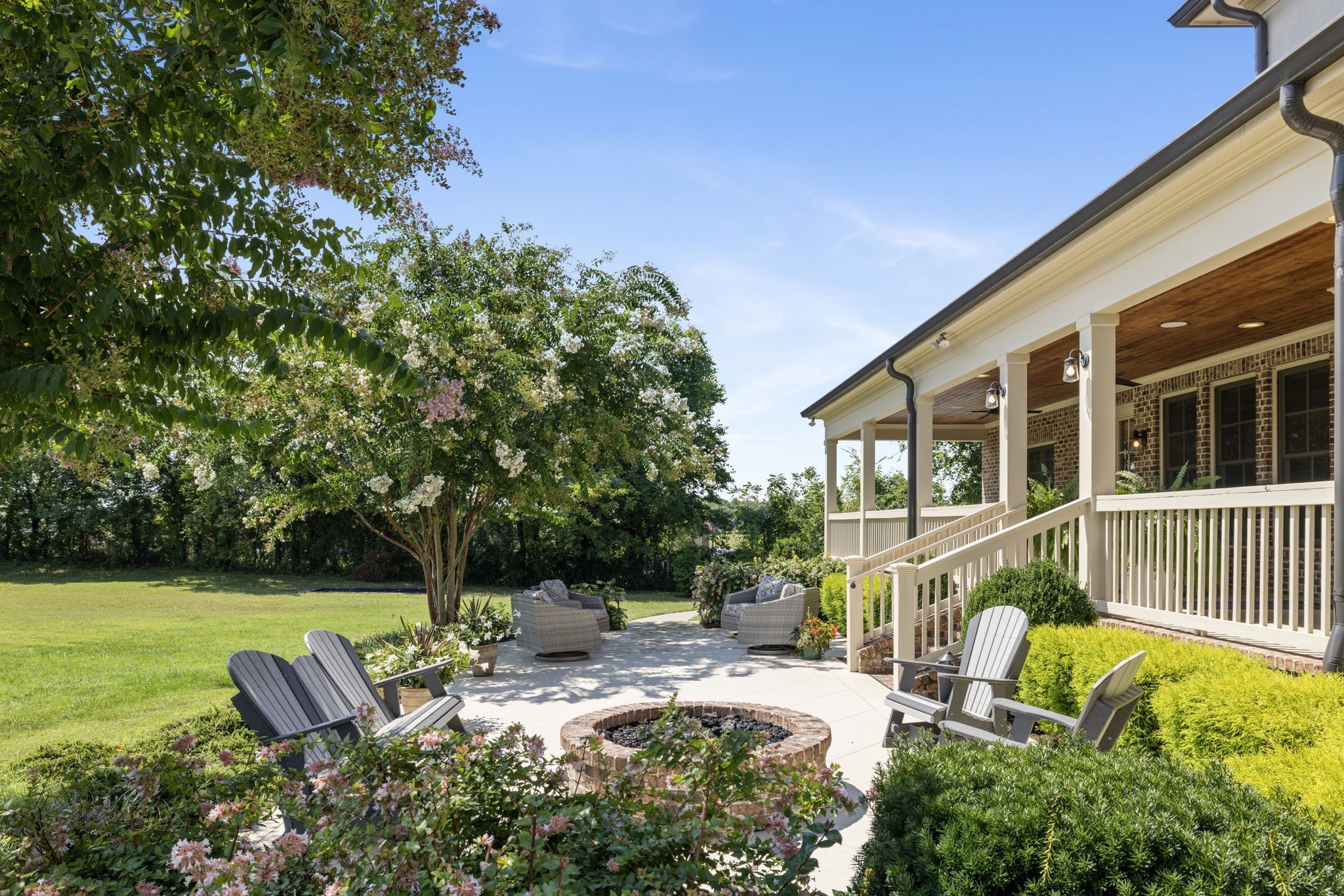 5540 Hawks Landing Dr