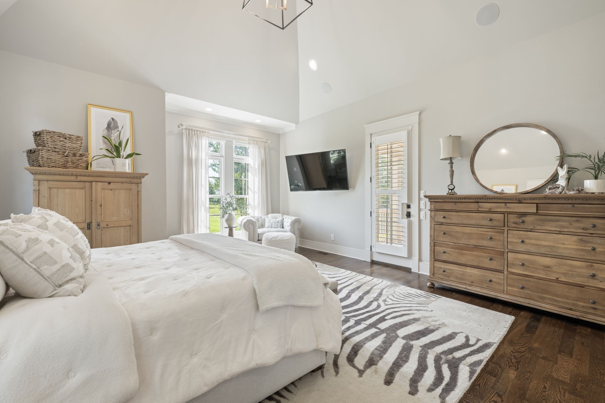 5540 Hawks Landing Dr