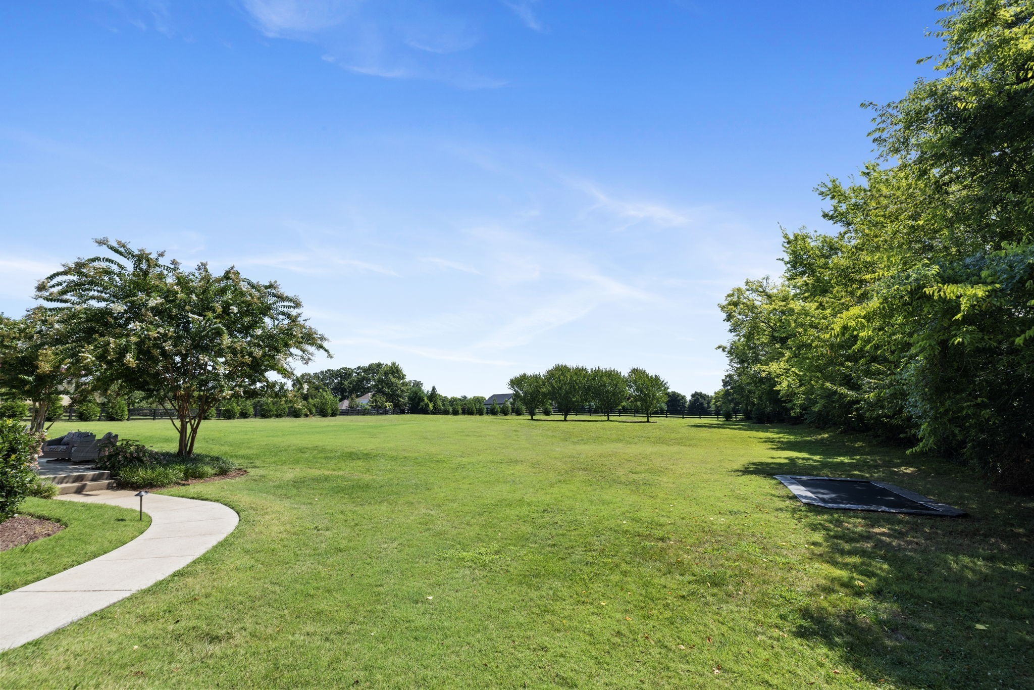 5540 Hawks Landing Dr