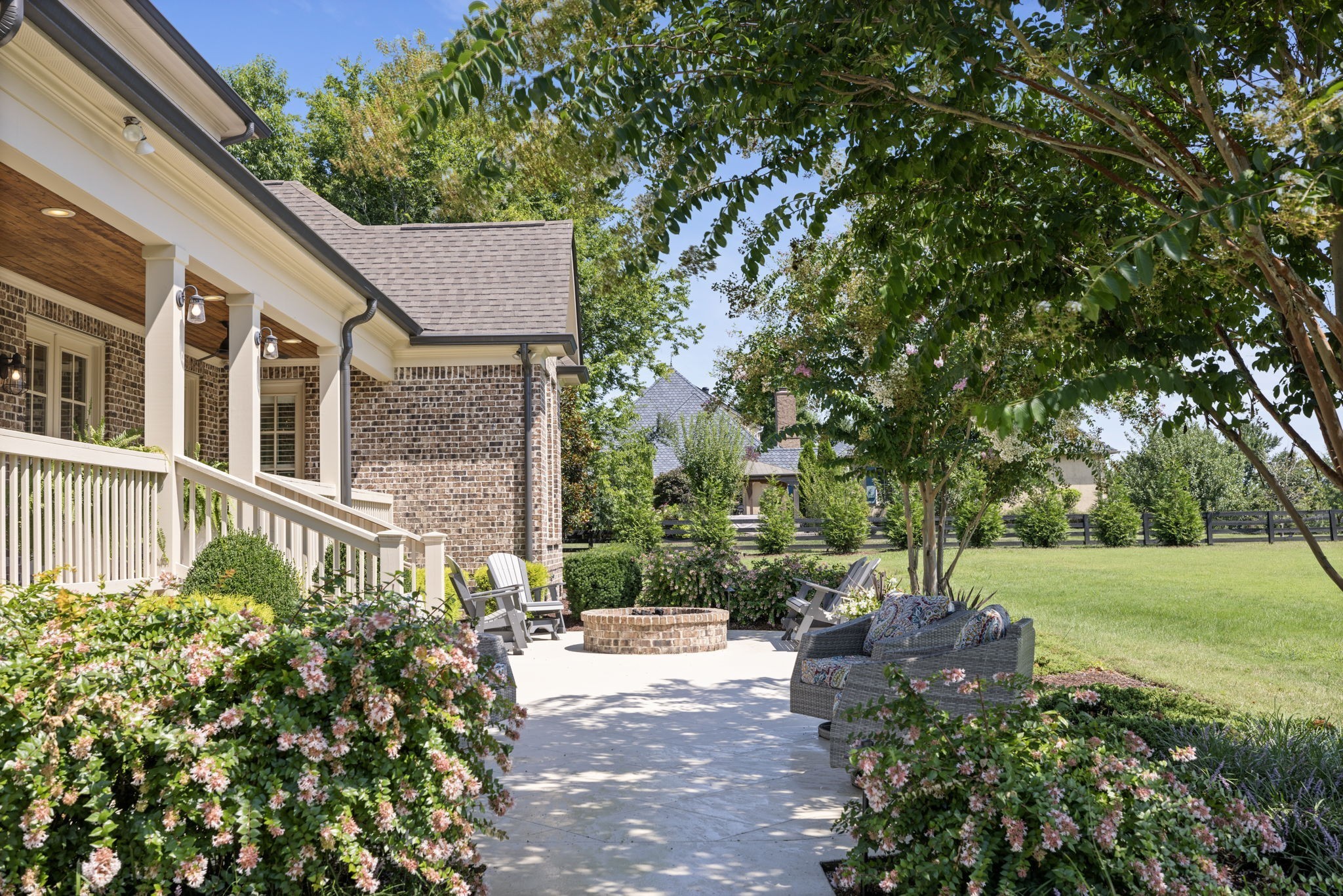 5540 Hawks Landing Dr