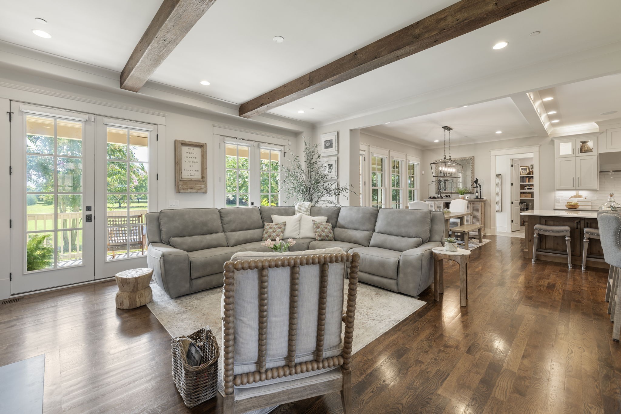 5540 Hawks Landing Dr