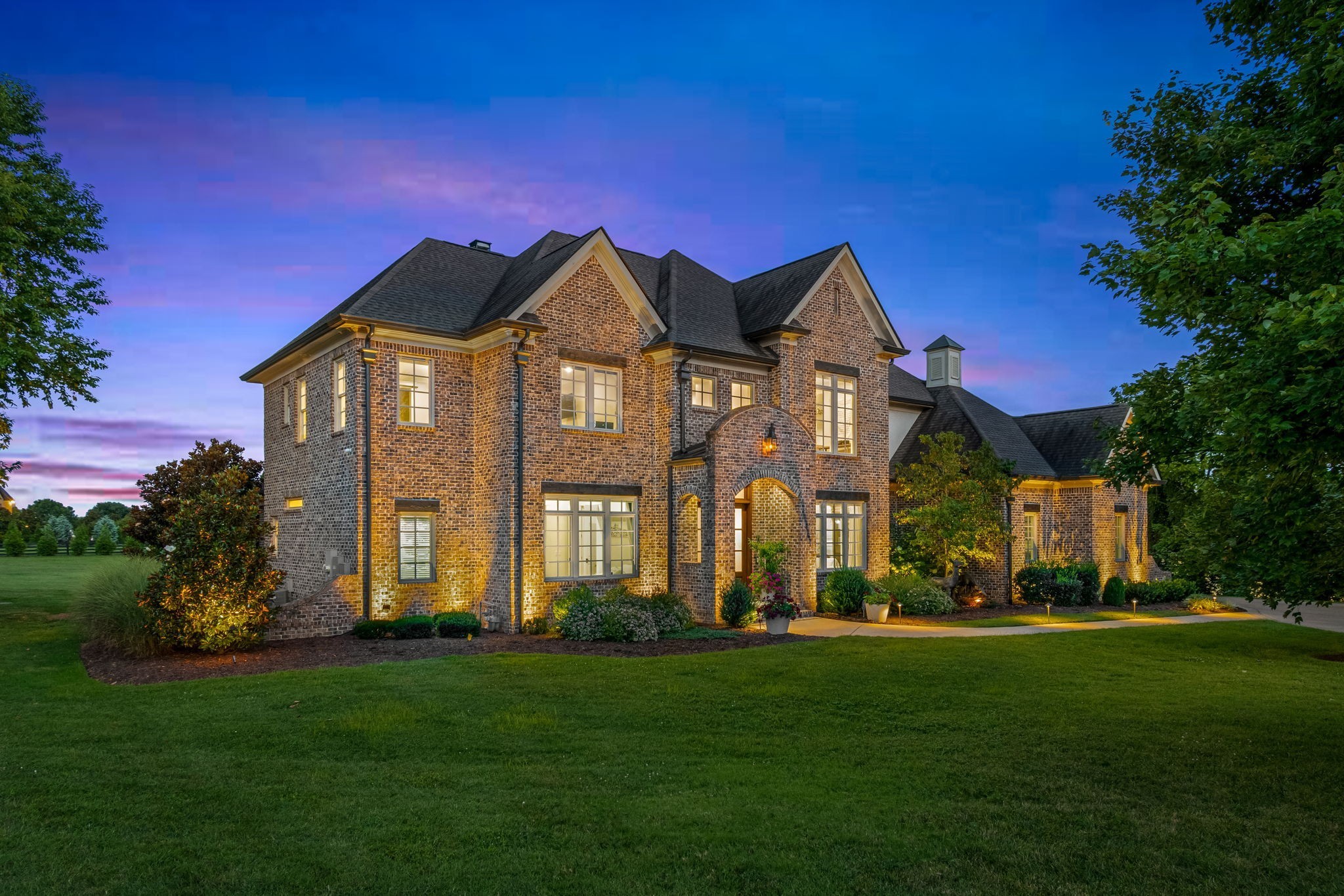 5540 Hawks Landing Dr