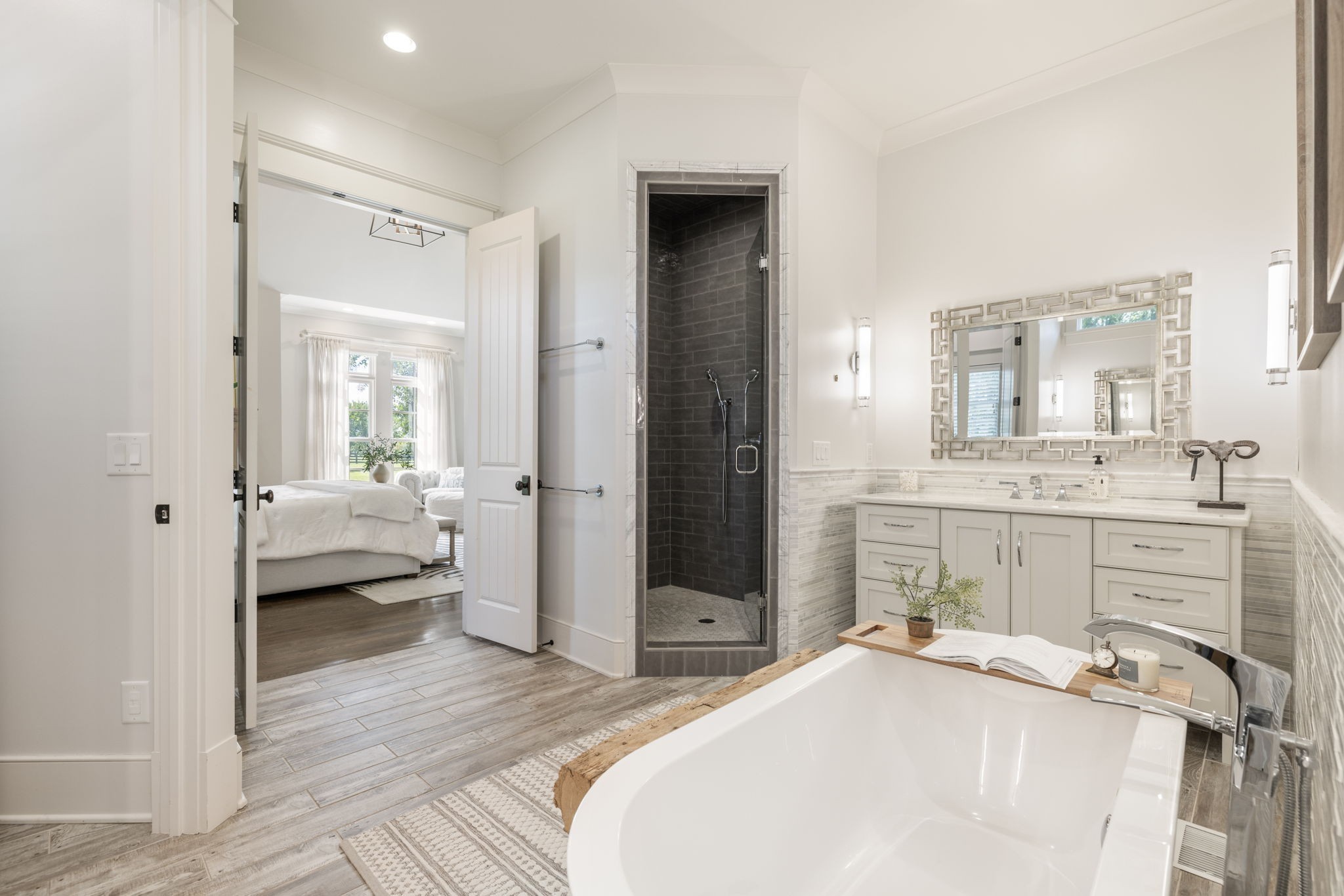 5540 Hawks Landing Dr