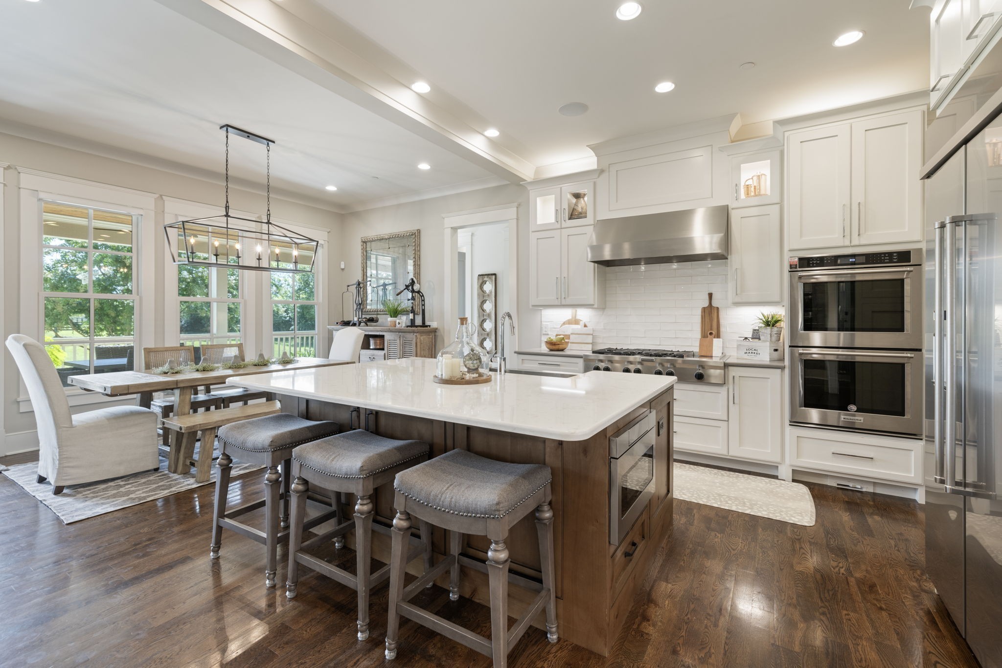 5540 Hawks Landing Dr