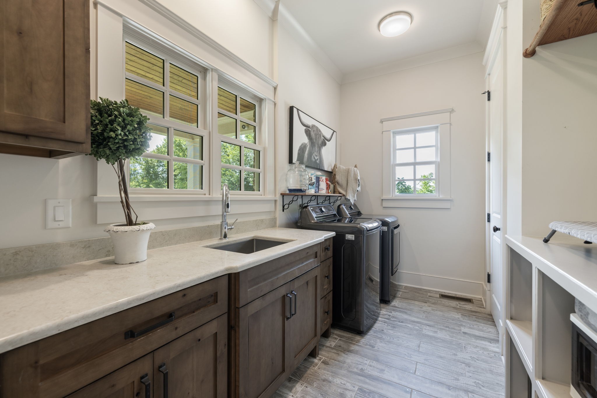 5540 Hawks Landing Dr