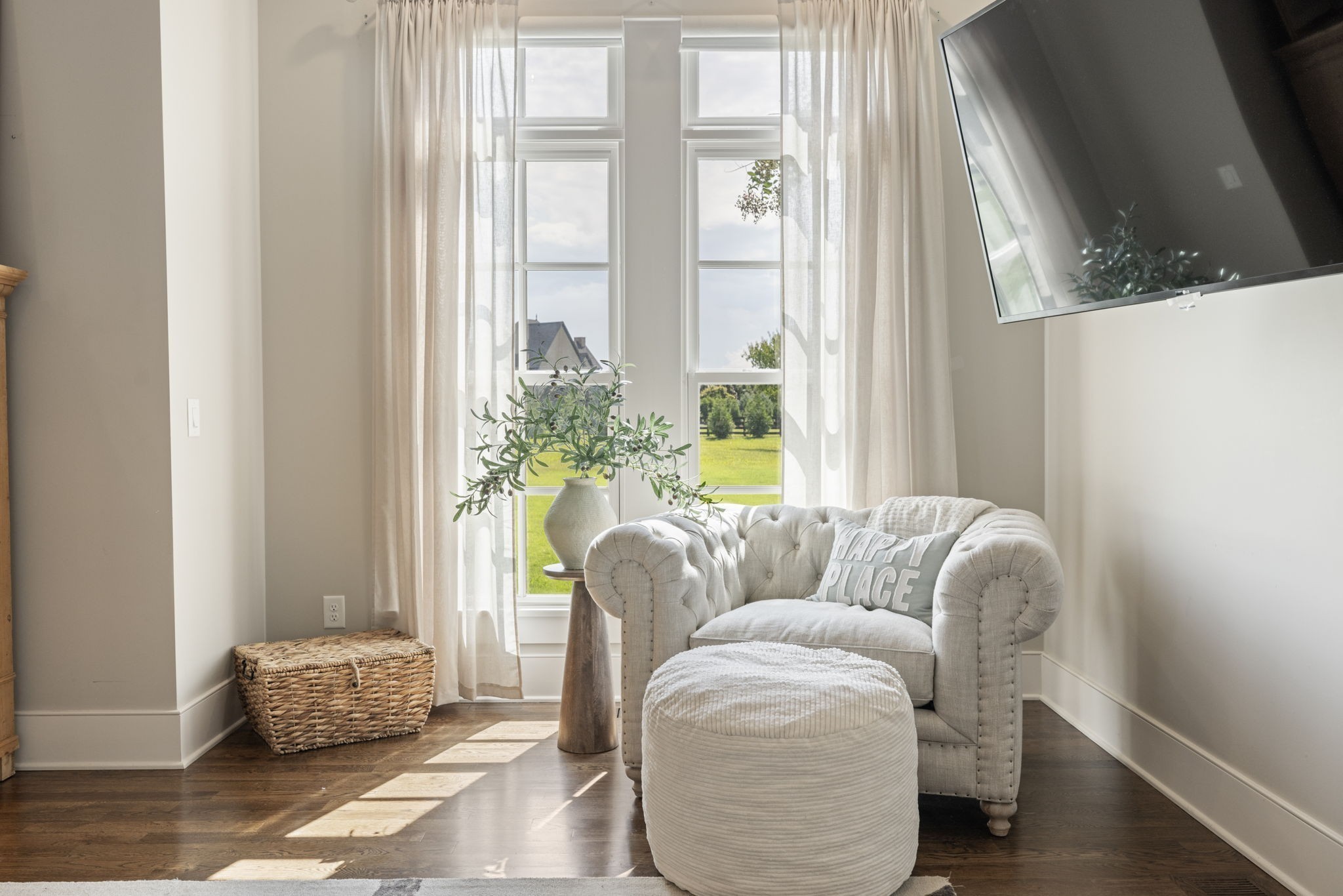 5540 Hawks Landing Dr