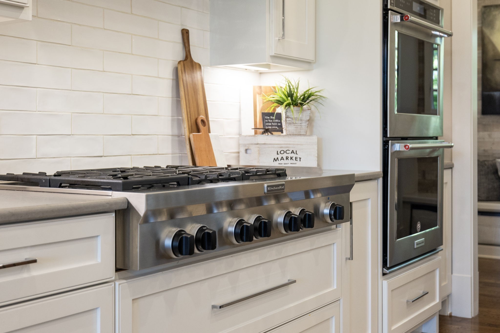 5540 Hawks Landing Dr