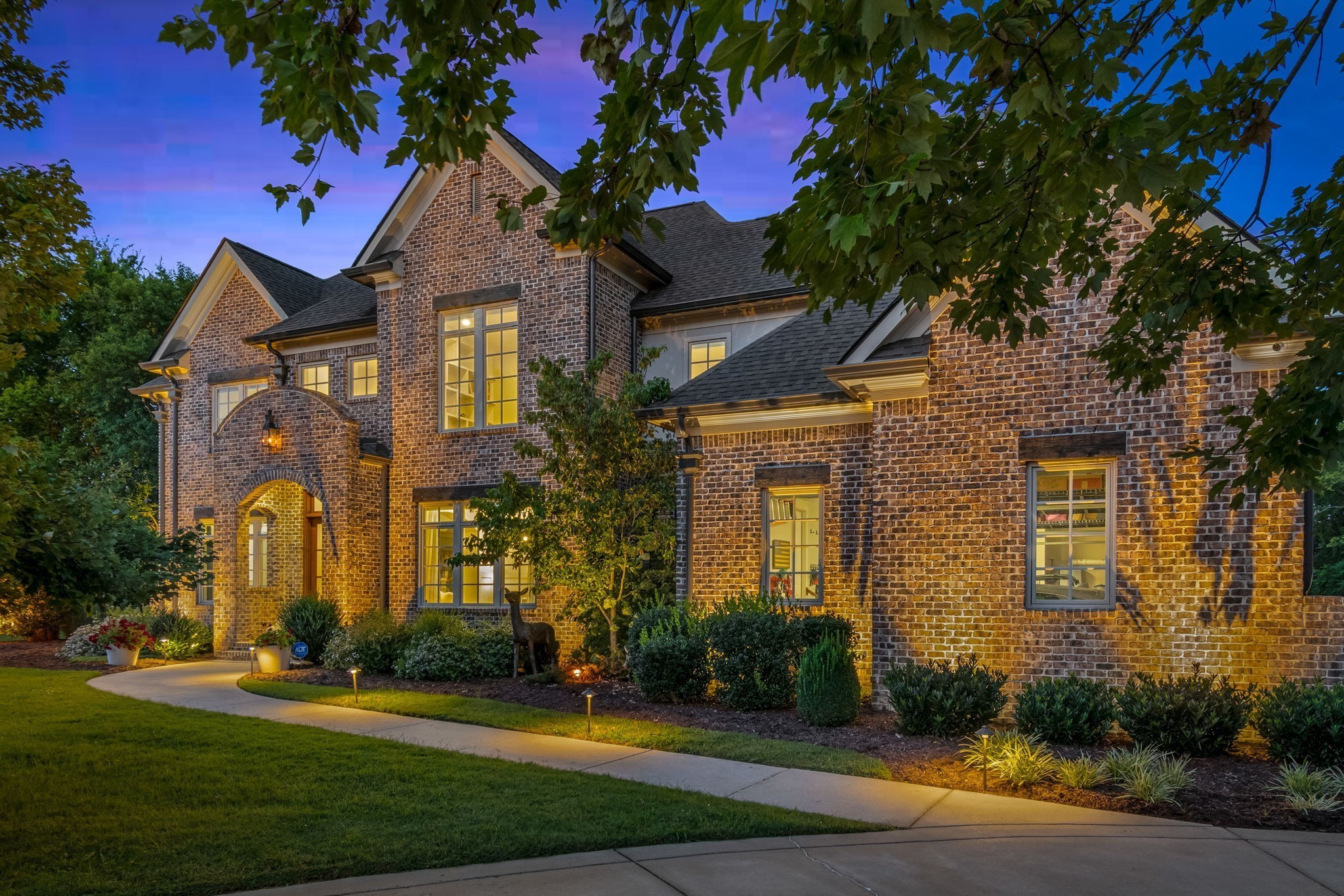 5540 Hawks Landing Dr