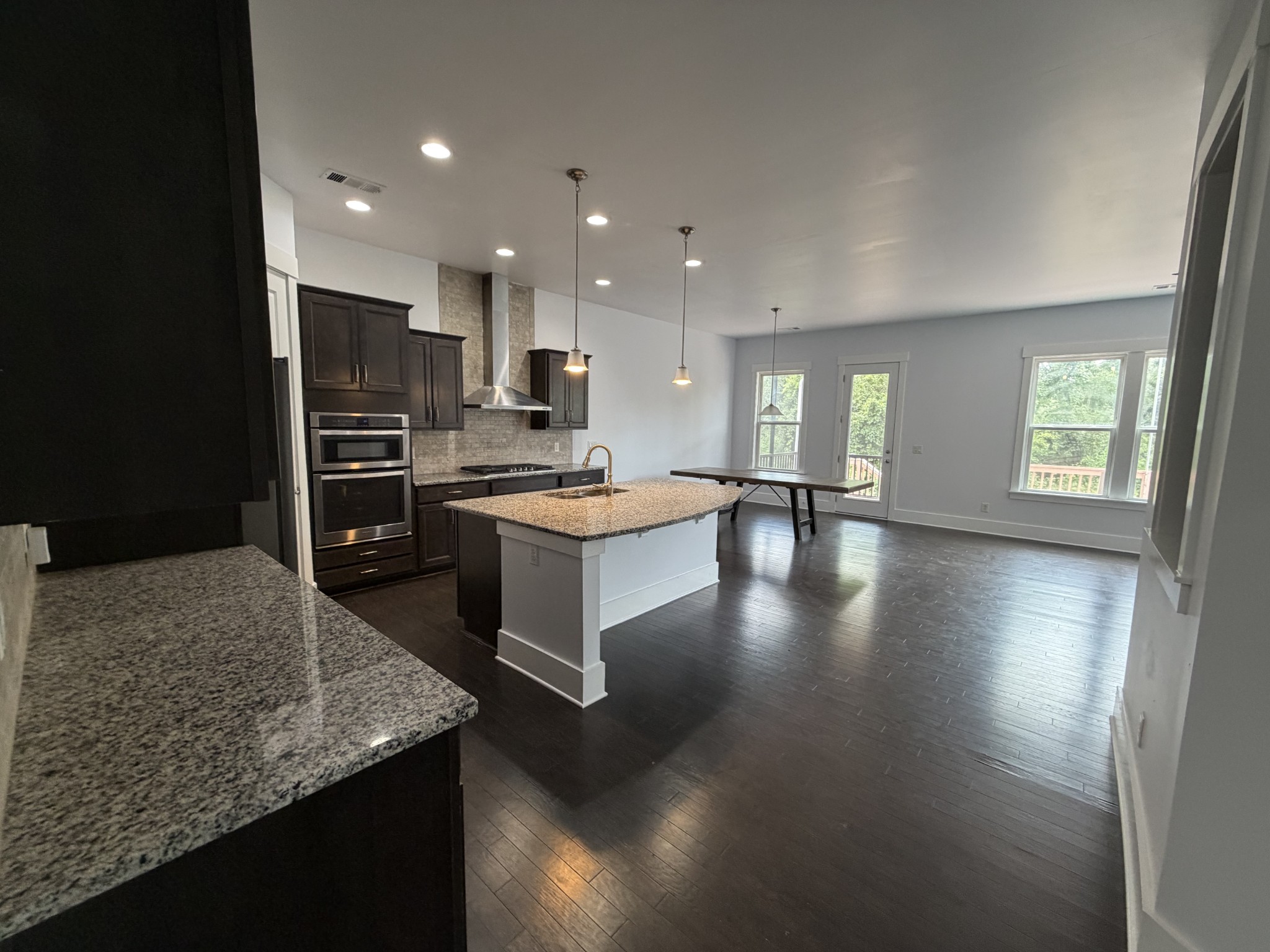 1002 Amelia Park Dr