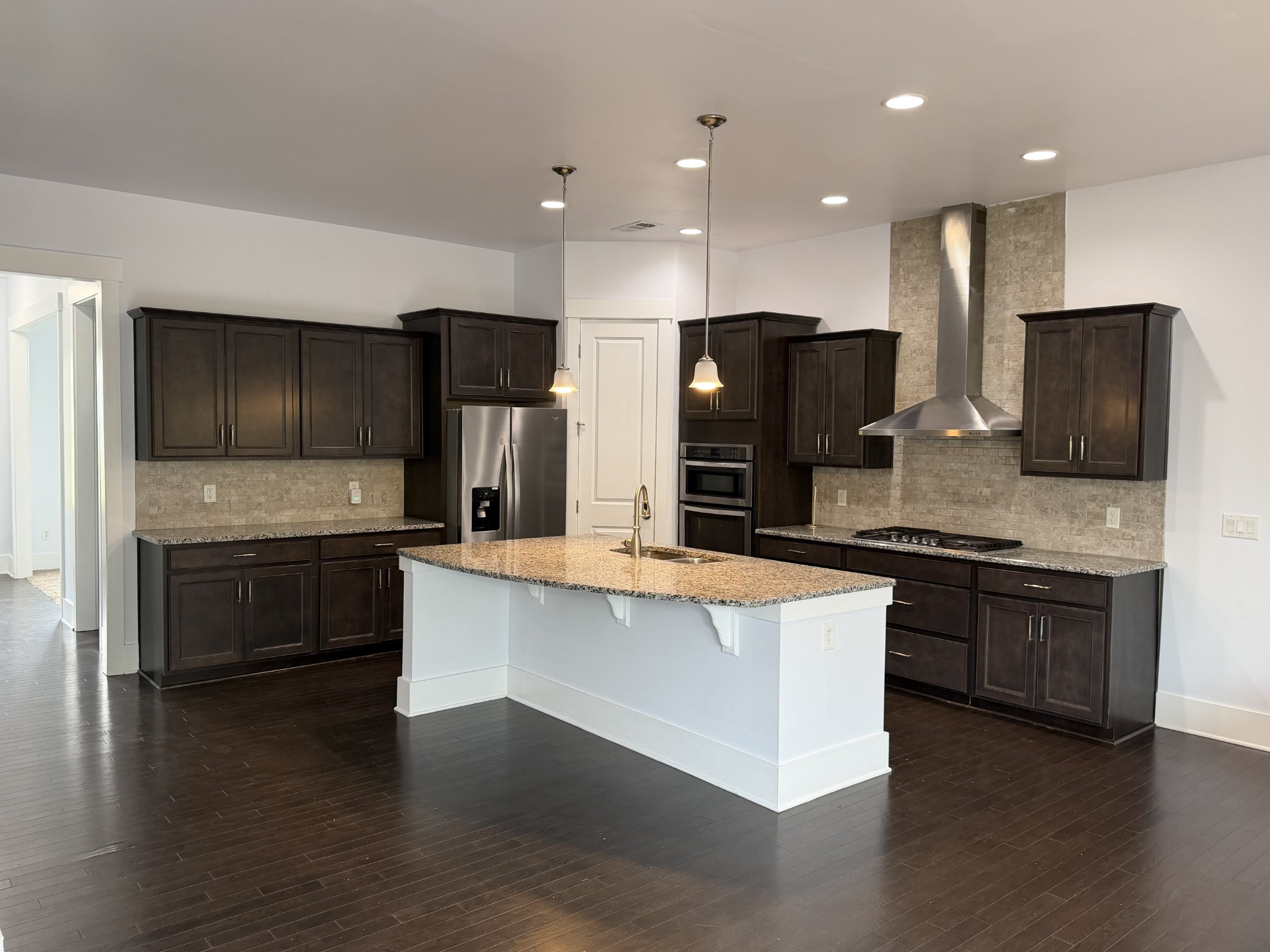 1002 Amelia Park Dr