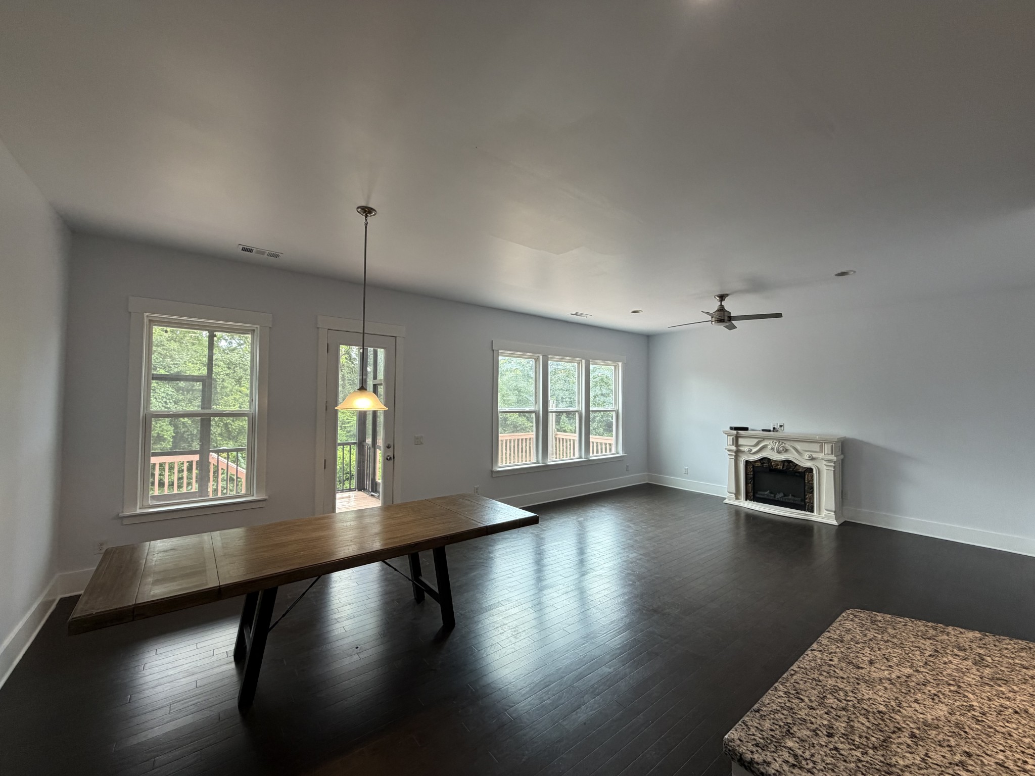1002 Amelia Park Dr