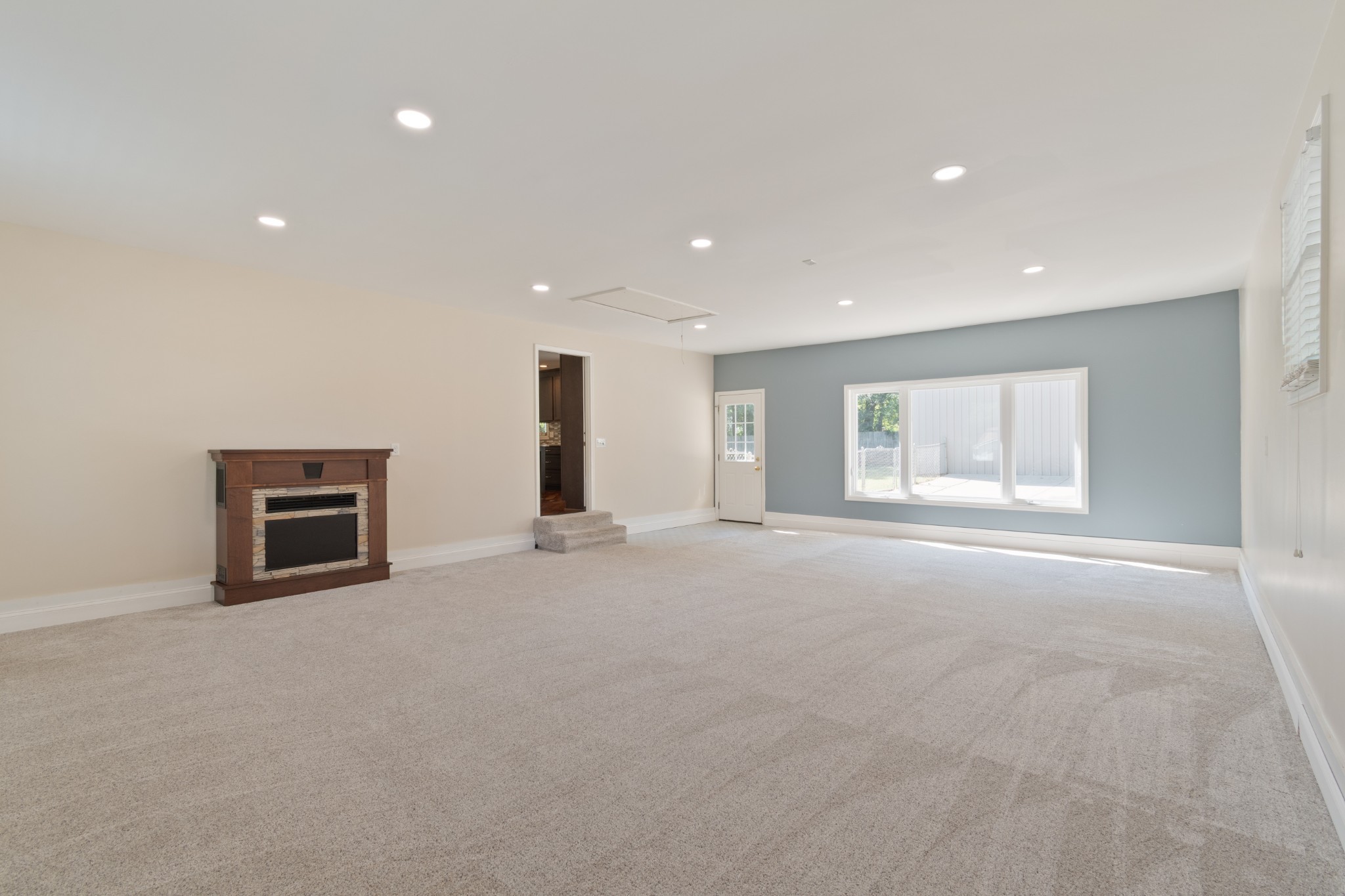 2353 Braxton Bragg Dr