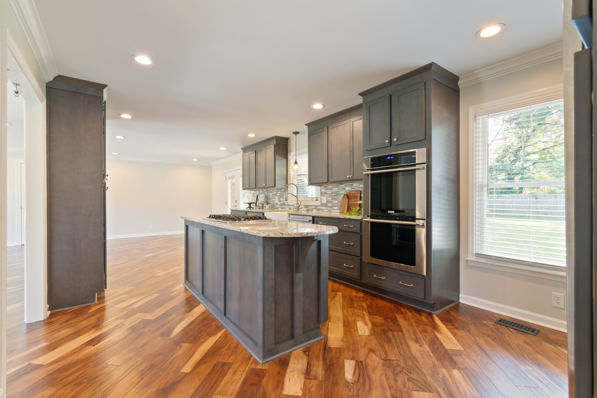 2353 Braxton Bragg Dr