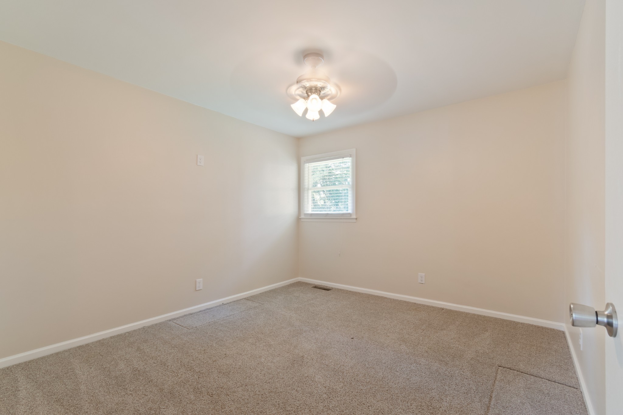 2353 Braxton Bragg Dr