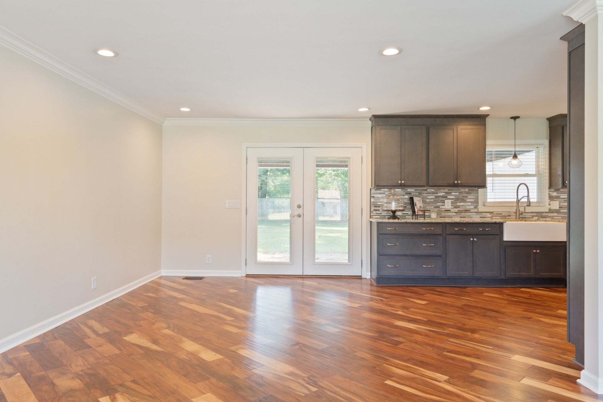 2353 Braxton Bragg Dr