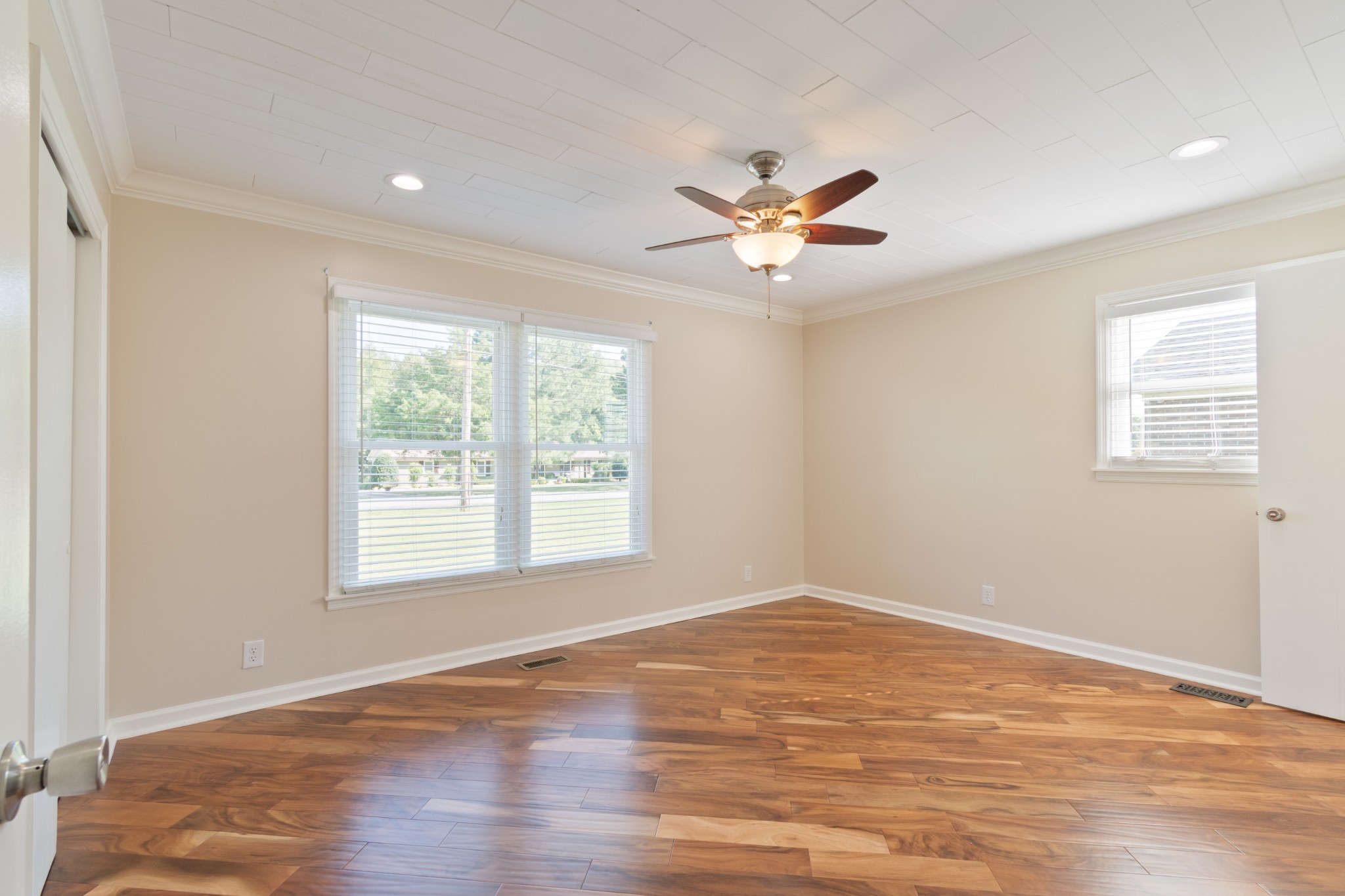 2353 Braxton Bragg Dr