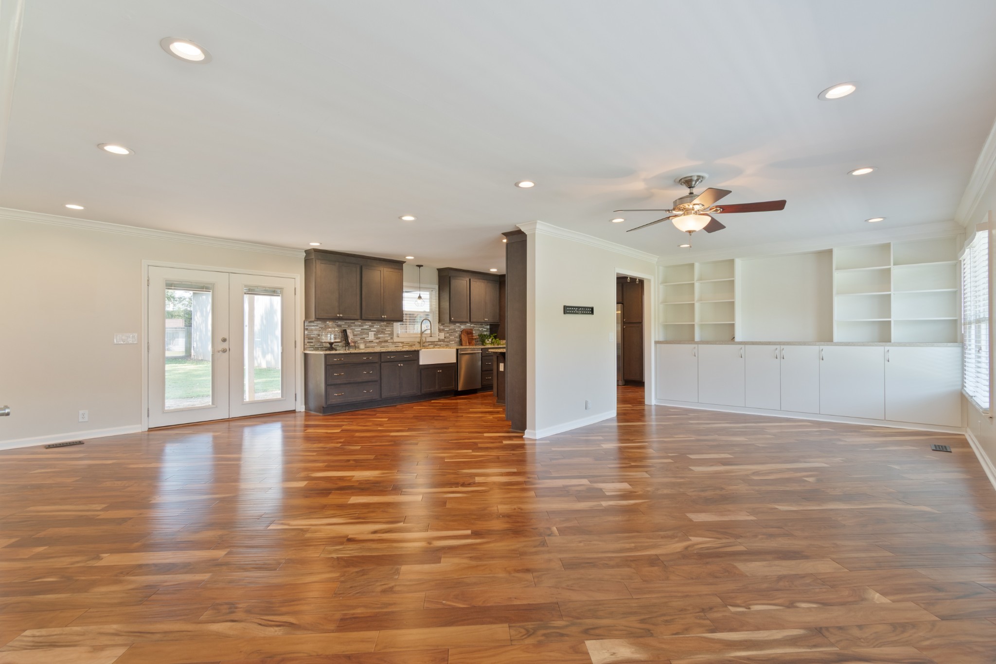 2353 Braxton Bragg Dr