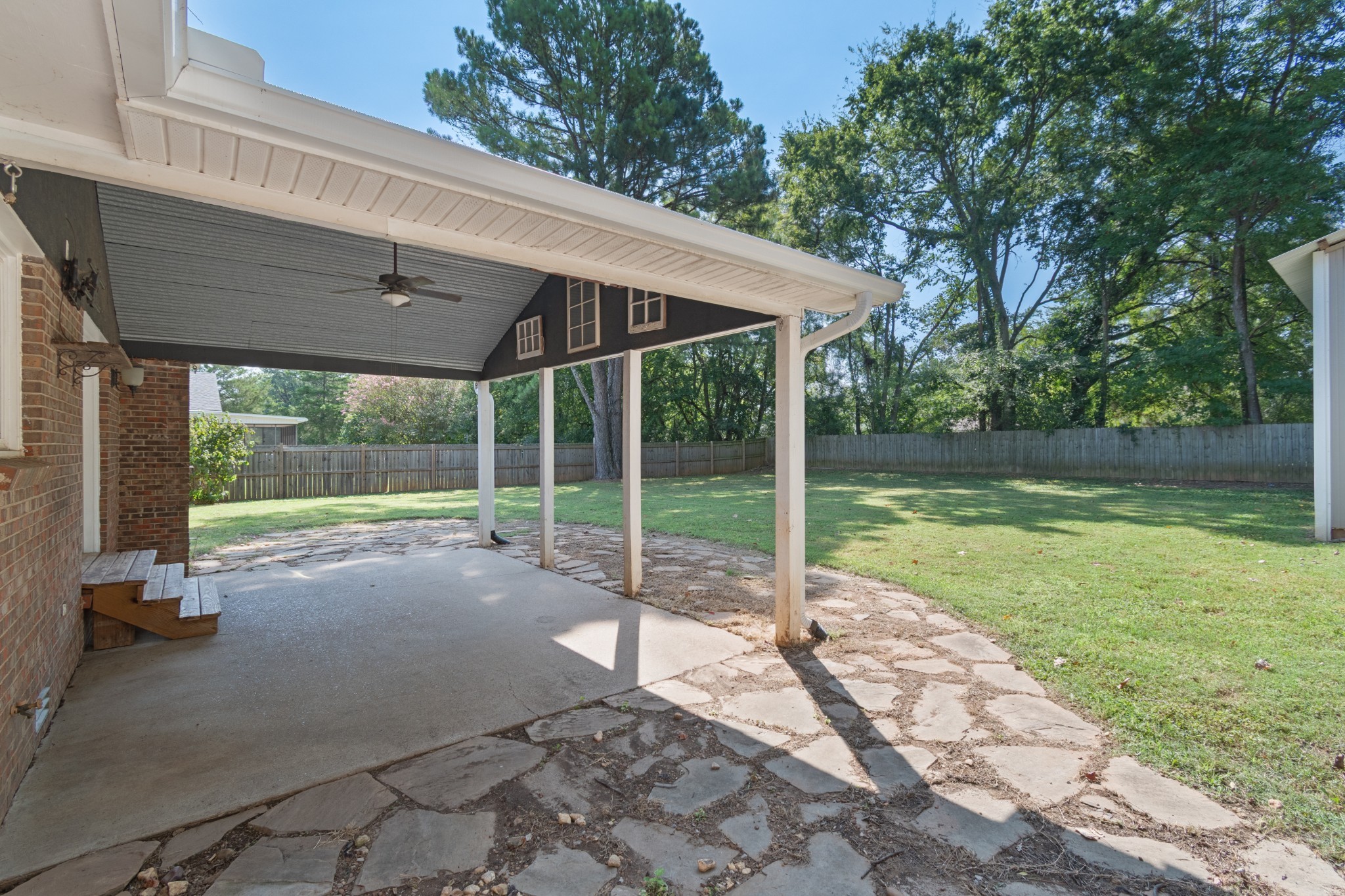 2353 Braxton Bragg Dr