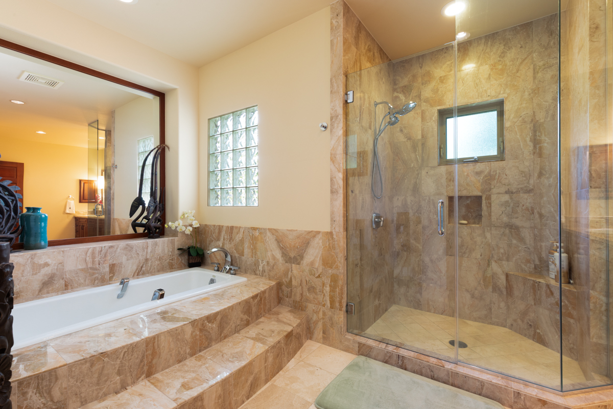 68-1025 KANIKU DR 301