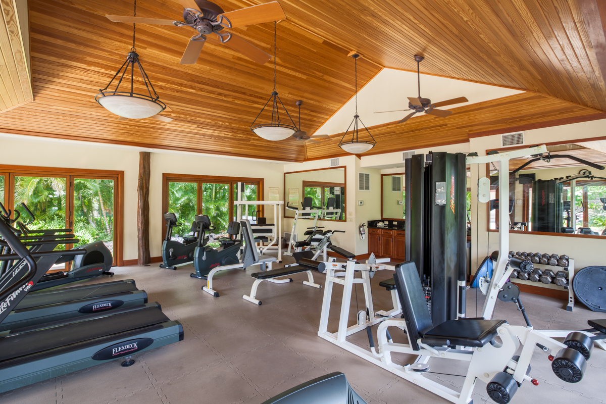 68-1025 KANIKU DR 301