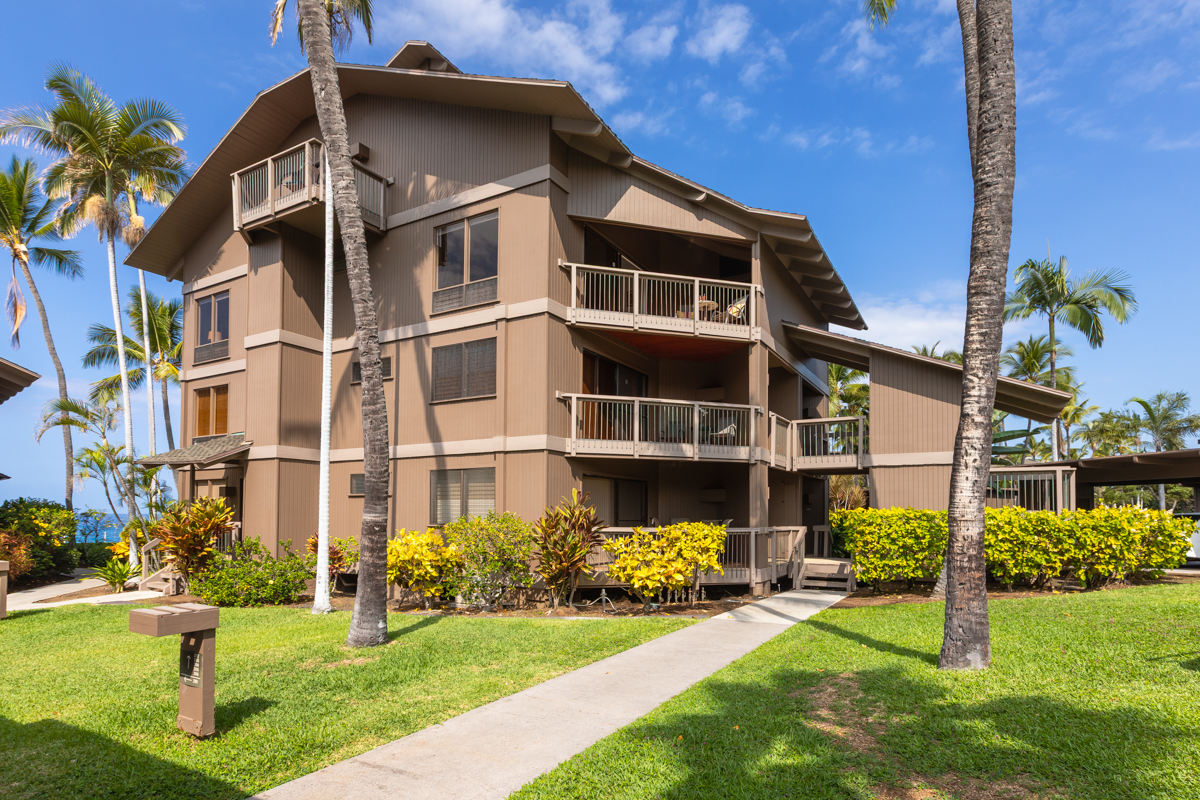 78-261 MANUKAI ST 2105