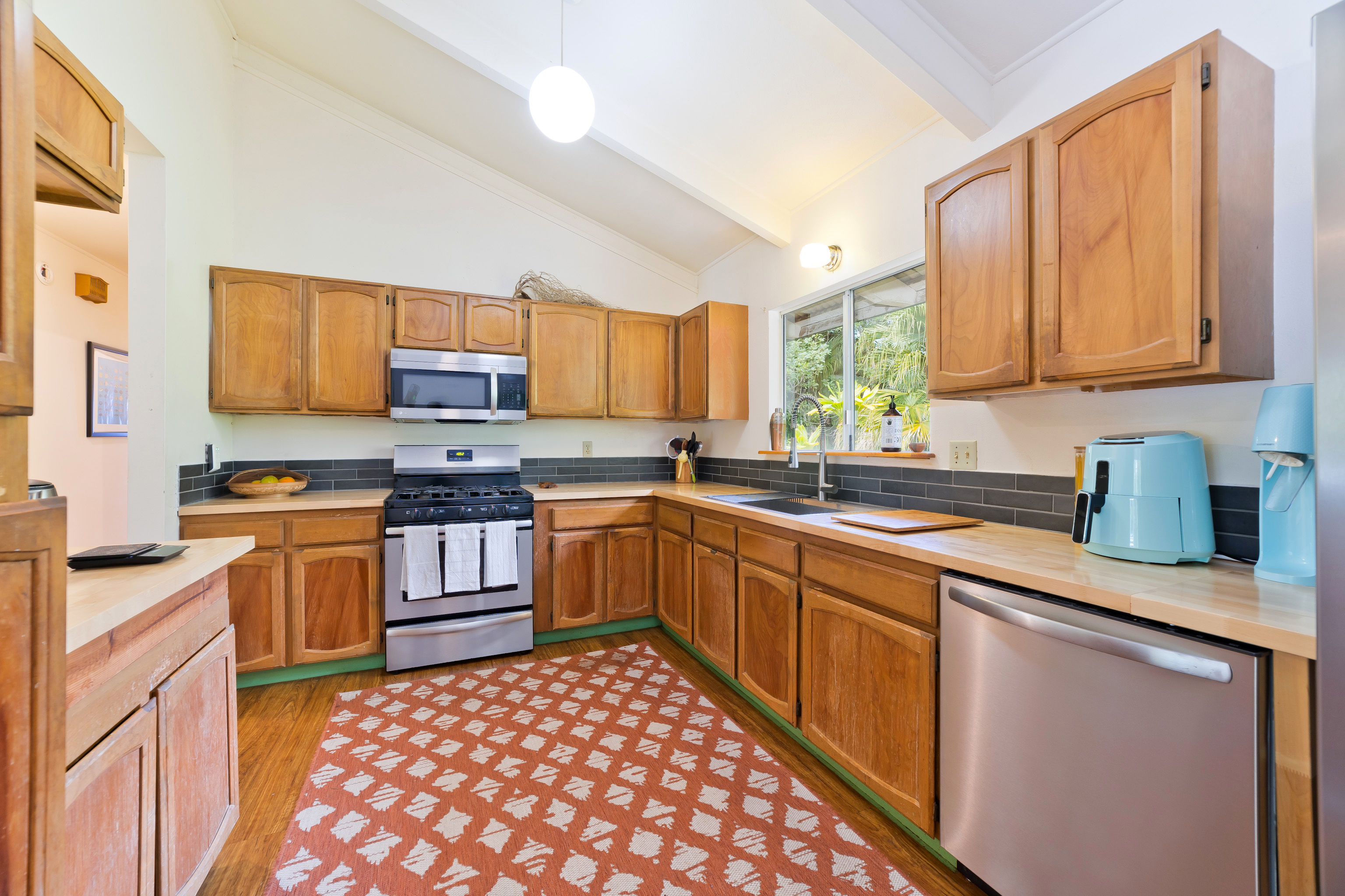 83-5401 MANAKO RD