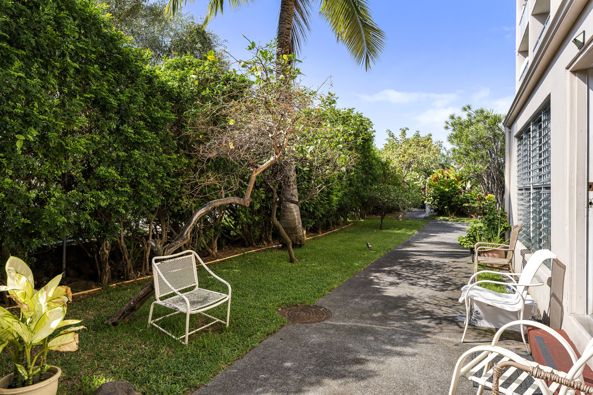 75-5766 KUAKINI HIGHWAY 505