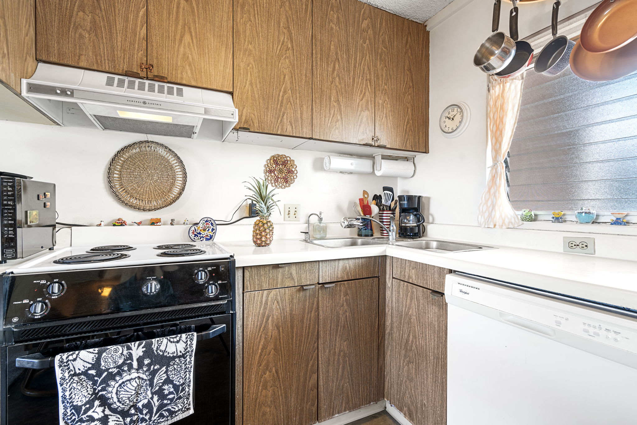 75-5766 KUAKINI HIGHWAY 505