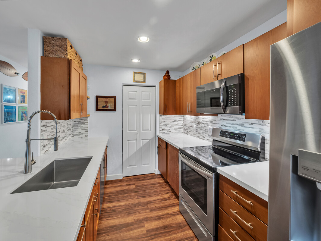 75-6081 ALII DR R101