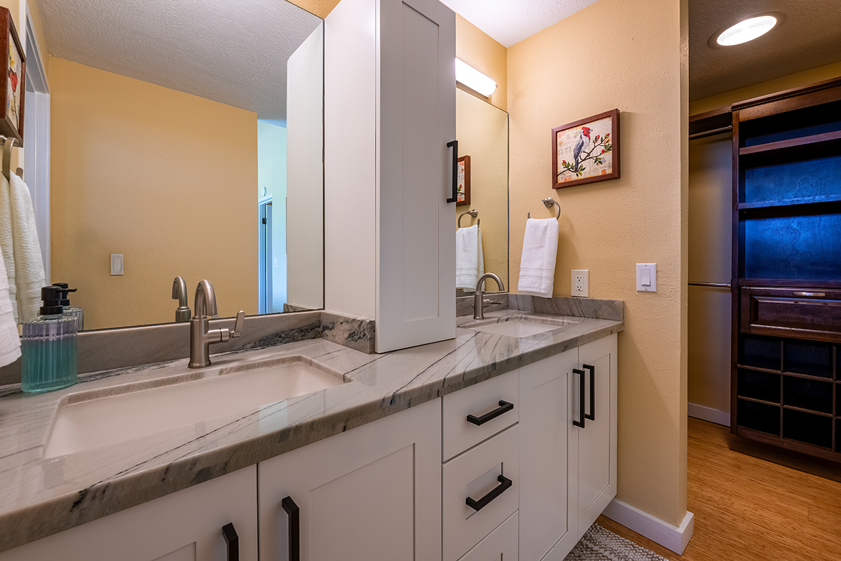 78-7070 ALII DR D306