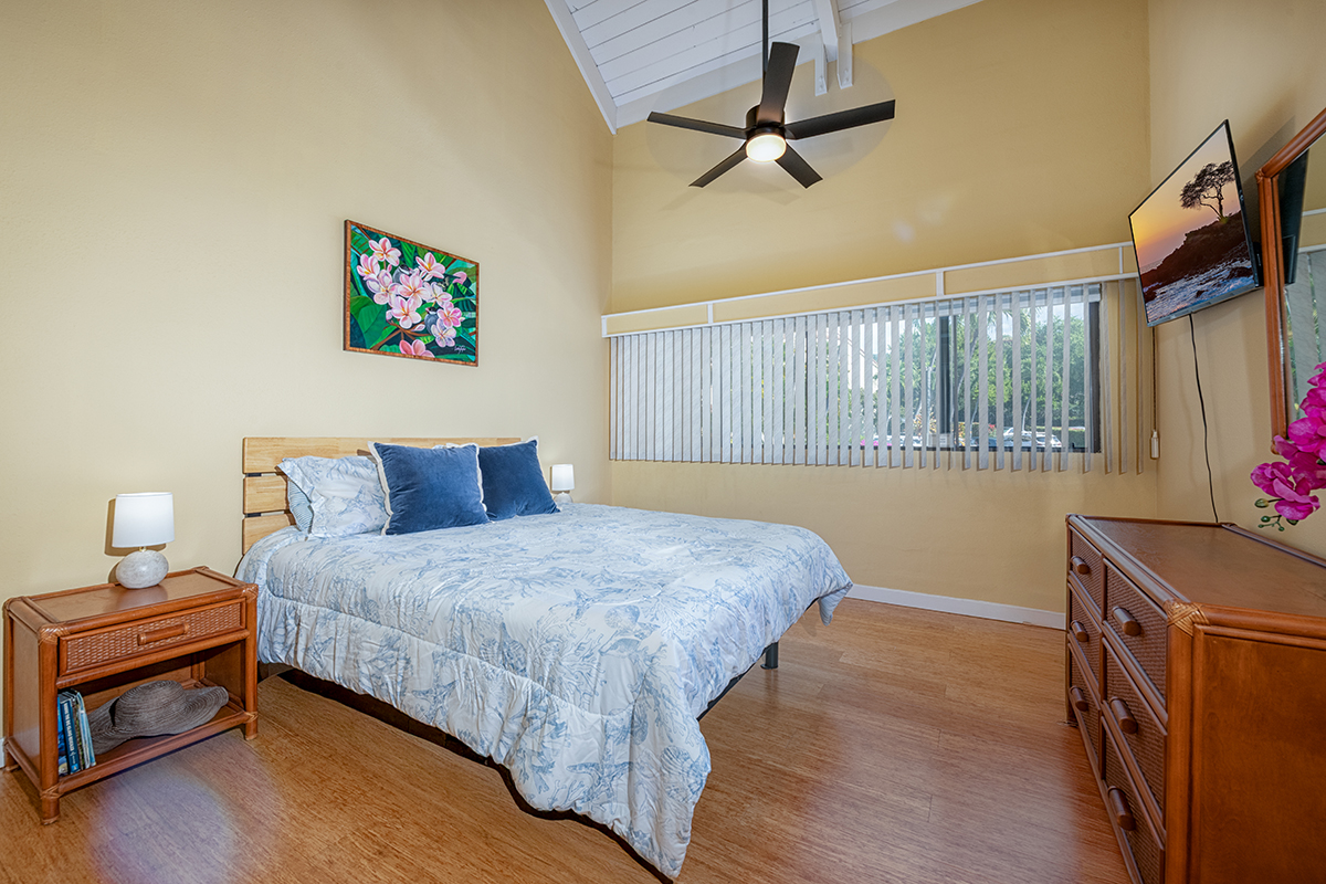 78-7070 ALII DR D306