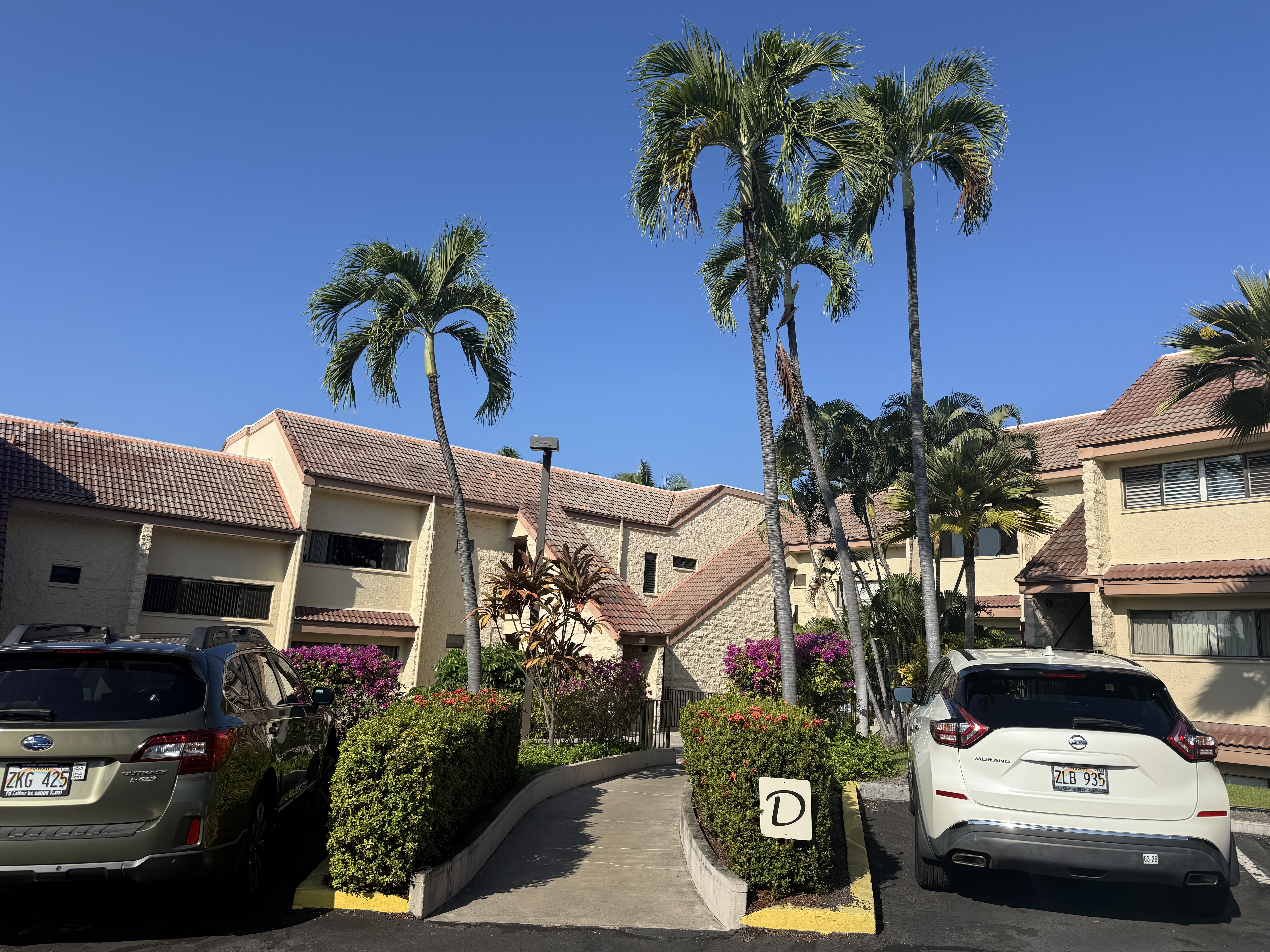 78-7070 ALII DR D306