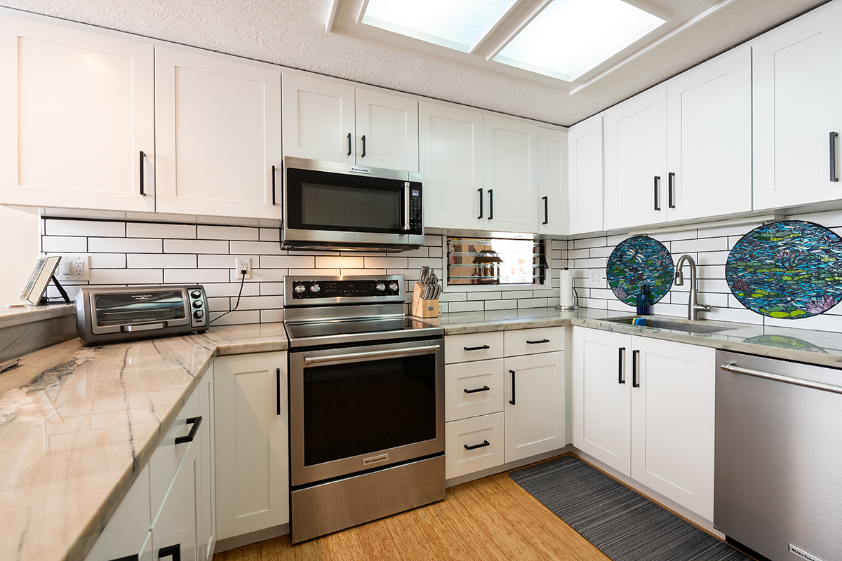 78-7070 ALII DR D306