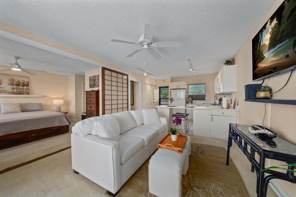 75-5766 KUAKINI HIGHWAY 604