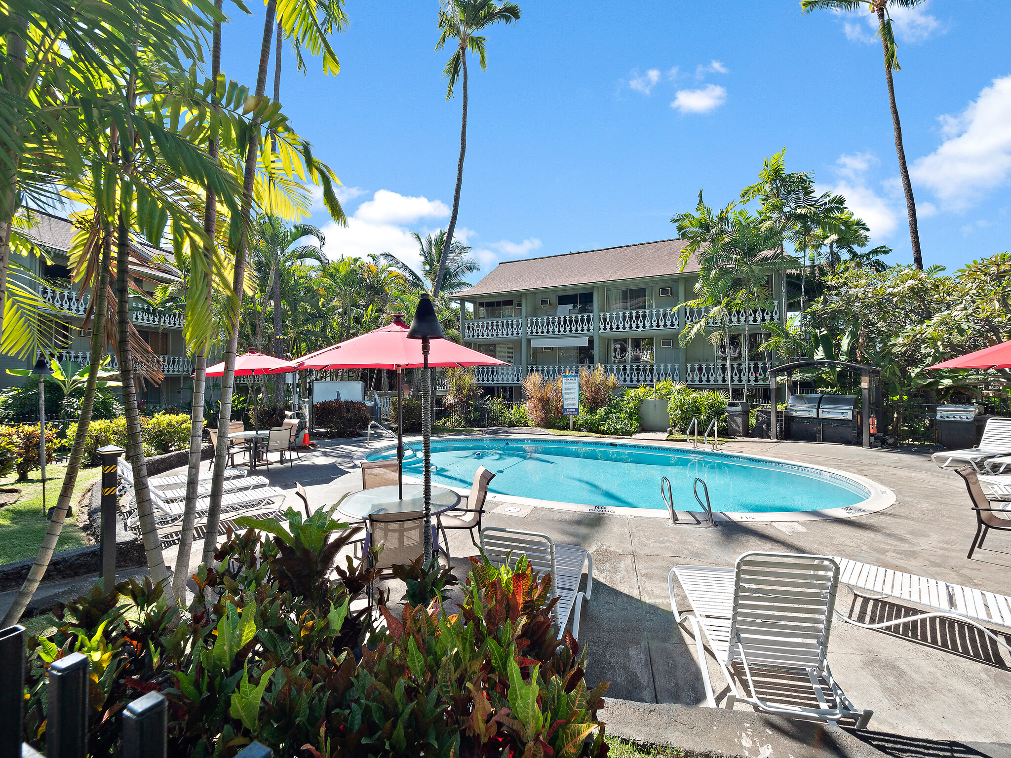 75-5776 KUAKINI HWY 251