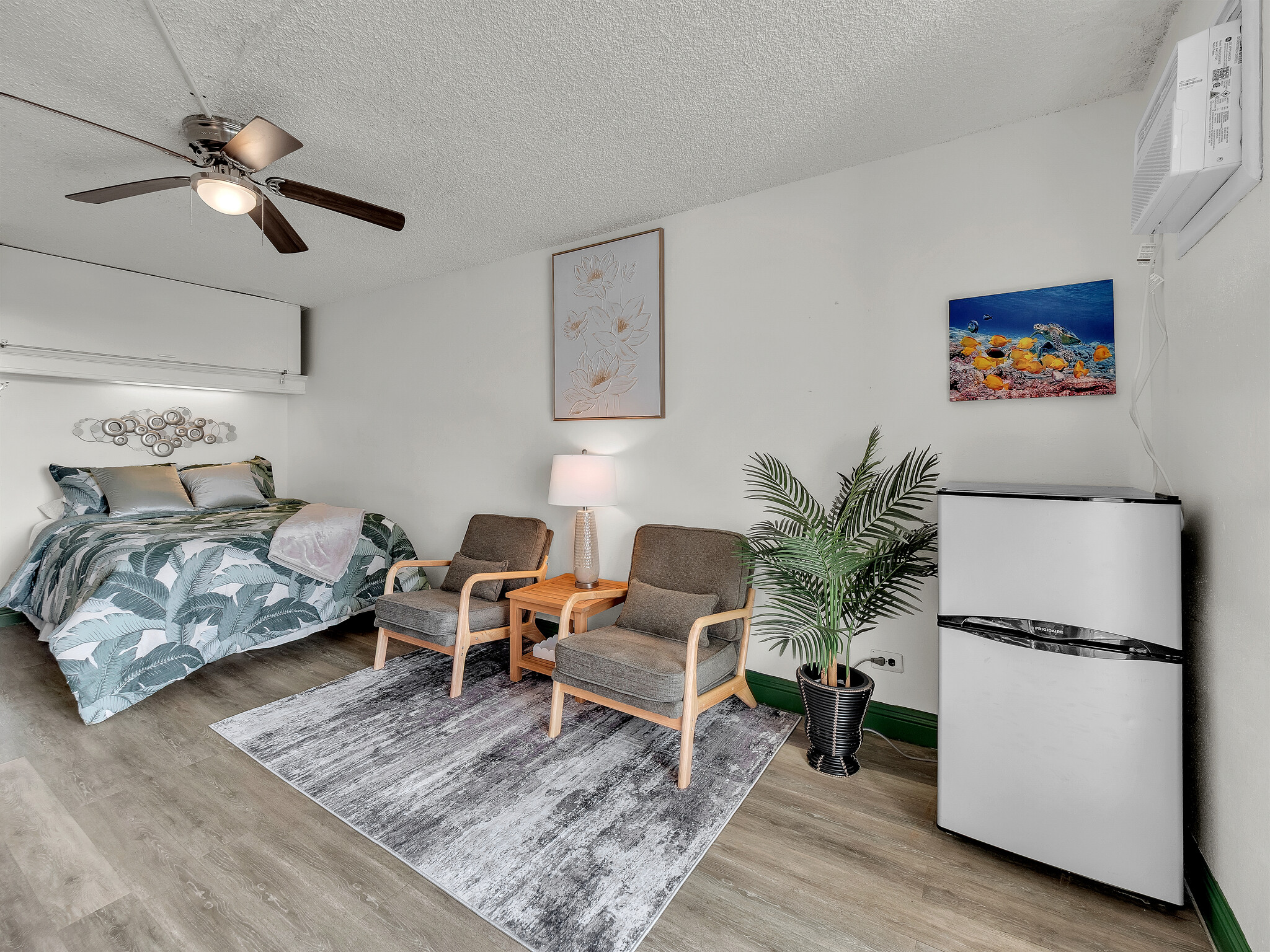 75-5776 KUAKINI HWY 251