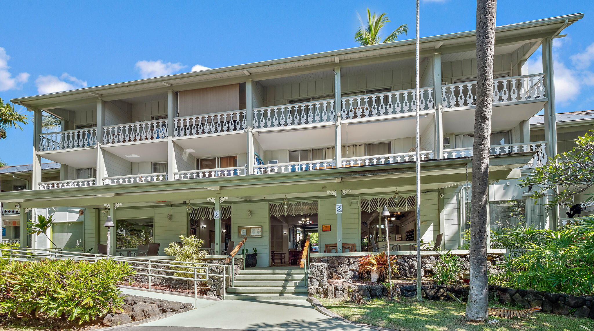 75-5776 KUAKINI HWY 251