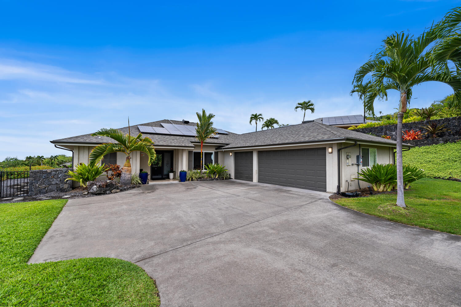 77-267 HOLOMAKANI ST