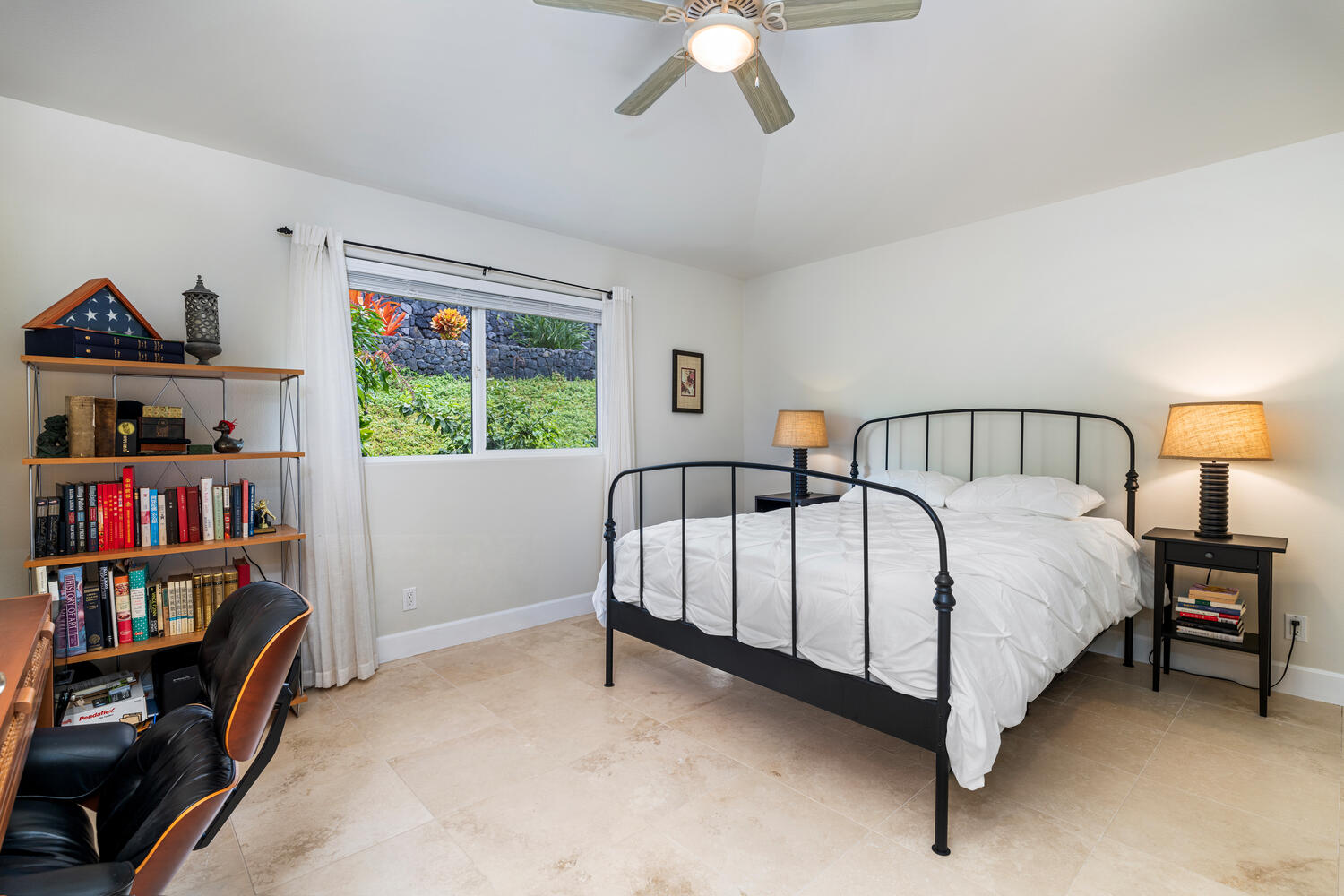 77-267 HOLOMAKANI ST