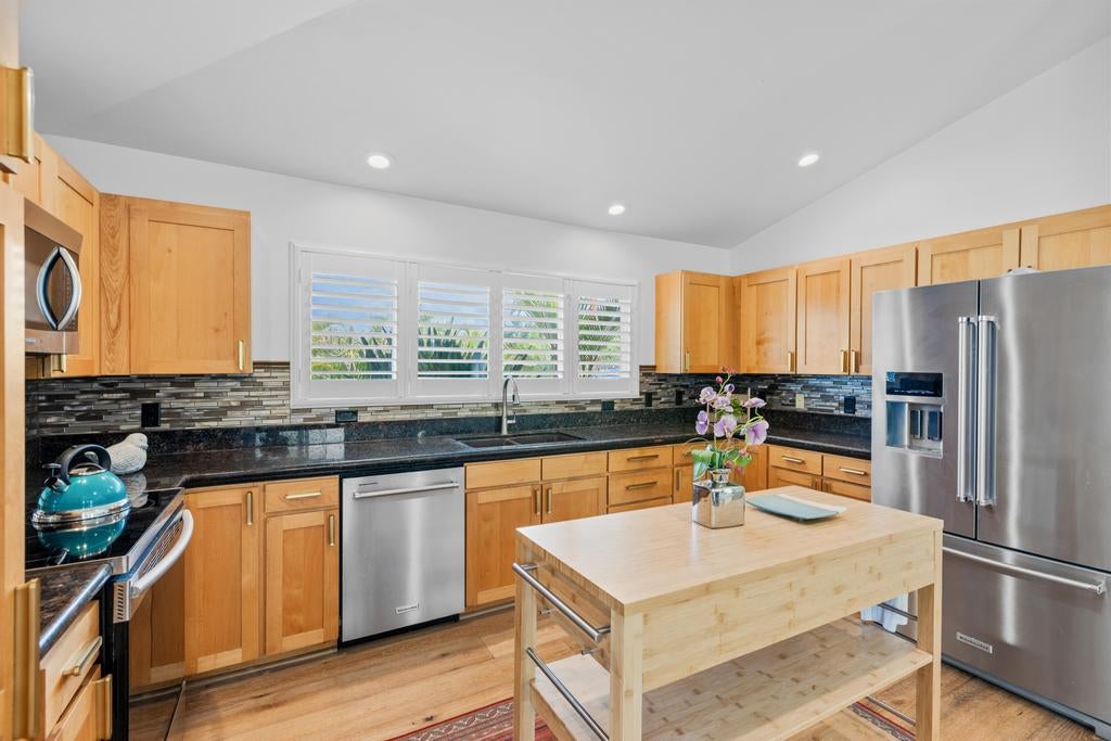 77-246 HOOMOHALA RD