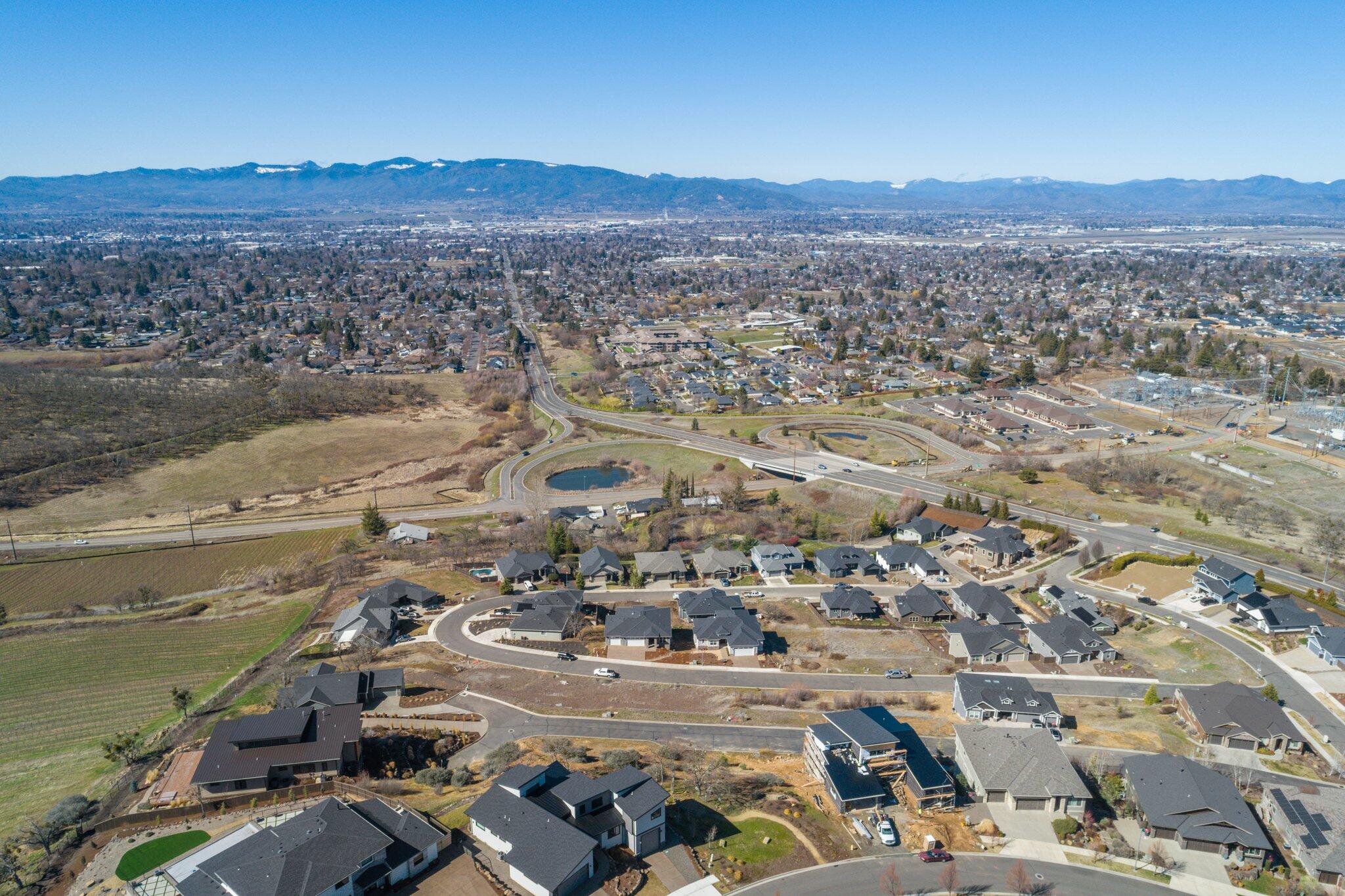 571 La Strada Circle